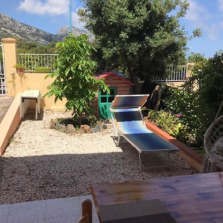 Casa Alessia Apartment Кала Гононе Екстериор снимка