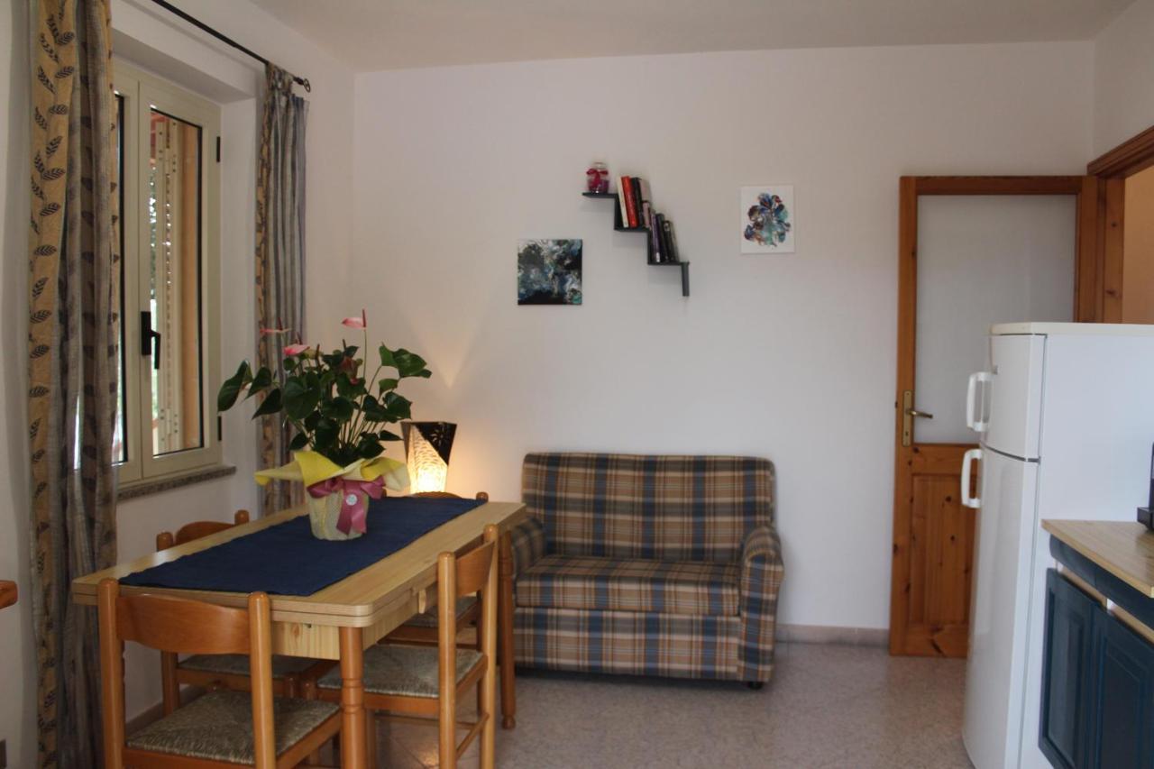 Casa Alessia Apartment Кала Гононе Екстериор снимка