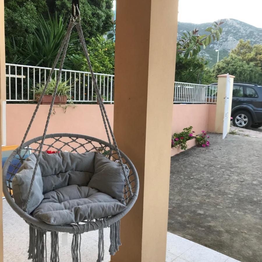 Casa Alessia Apartment Кала Гононе Екстериор снимка
