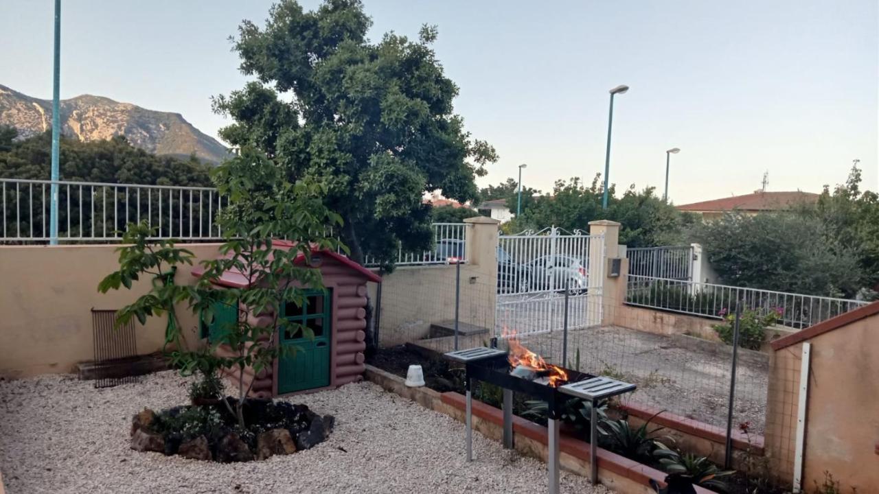 Casa Alessia Apartment Кала Гононе Екстериор снимка